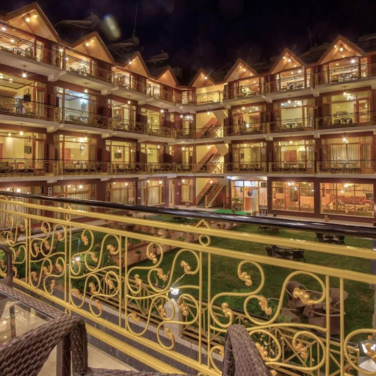 Snow Peak Retreat Hotel - Manali (Himachal Pradesh) — Foto’s 3